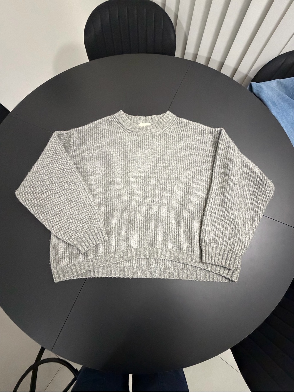 H&M Light Gray Ribbed Crewneck Sweater